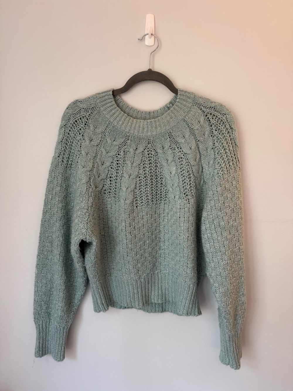 American Eagle Cropped Sweater